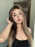 Load image into Gallery viewer, Princess Kuku [Meigao ABC] new small lace American Asian wind gray gold highlight dyed long straight hair wig