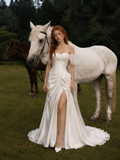 Load image into Gallery viewer, Arabella Boho Wedding Dress, Ethereal Bridal Gown for Outdoor Ceremony image 2
