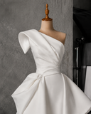 Load image into Gallery viewer, Aveline Minimalist Satin Wedding Dress, Sleek Sheath Bridal Gown with Train image 1