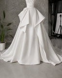 Load image into Gallery viewer, Aveline Minimalist Satin Wedding Dress, Sleek Sheath Bridal Gown with Train image 2
