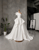 Load image into Gallery viewer, Aveline Minimalist Satin Wedding Dress, Sleek Sheath Bridal Gown with Train image 6
