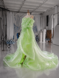 Load image into Gallery viewer, Dahlia Long Sleeve Wedding Dress, Modest Bridal Gown with Elegant Train image 4