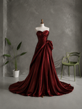 Load image into Gallery viewer, Gemma Minimalist Satin Wedding Dress, Sleek Sheath Bridal Gown with Train image 4