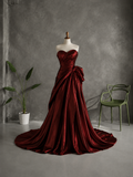Load image into Gallery viewer, Gemma Minimalist Satin Wedding Dress, Sleek Sheath Bridal Gown with Train image 7