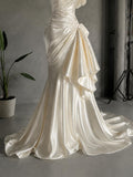 Load image into Gallery viewer, White Off Shoulder Bridal Gown with Flowing Skirt and Dramatic Train