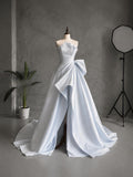Load image into Gallery viewer, Ivory Bridal Gown Elegant Wedding Dress Romantic Formal Bridal Look