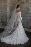 Load image into Gallery viewer, White Bridal Gown with Flowing Train, Elegant Wedding Dress for Formal Ceremony