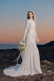 Load image into Gallery viewer, Ivory Bridal Gown with Flowing Train, Elegant Wedding Dress for Formal Ceremony