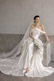 Load image into Gallery viewer, Ivory Formal Bridal Dress with Elegant Train, Romantic Wedding Gown