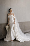 Load image into Gallery viewer, Ivory Formal Bridal Dress with Elegant Train, Romantic Wedding Gown