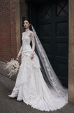 Load image into Gallery viewer, White Bridal Gown with Flowing Train, Elegant Wedding Dress for Formal Ceremony