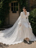 Load image into Gallery viewer, Ivory Bridal Gown with Flowing Train, Elegant Wedding Dress for Formal Ceremony