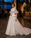 Load image into Gallery viewer, Ivory Bridal Gown with Flowing Train, Elegant Wedding Dress for Formal Ceremony