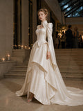 Load image into Gallery viewer, Ivory Bridal Gown with Flowing Train, Elegant Wedding Dress for Formal Ceremony
