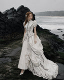 Load image into Gallery viewer, White Bridal Gown with Flowing Train, Elegant Wedding Dress for Formal Ceremony