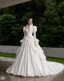Load image into Gallery viewer, Ivory Bridal Gown with Flowing Train, Elegant Wedding Dress for Formal Ceremony