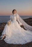 Load image into Gallery viewer, Ivory Bridal Gown with Flowing Train, Elegant Wedding Dress for Formal Ceremony