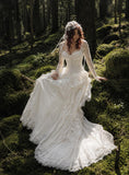 Load image into Gallery viewer, Ivory Bridal Gown with Flowing Train, Elegant Wedding Dress for Formal Ceremony