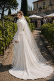Load image into Gallery viewer, Ivory Bridal Gown with Flowing Train, Elegant Wedding Dress for Formal Ceremony