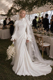 Load image into Gallery viewer, Ivory Bridal Gown with Flowing Train, Elegant Wedding Dress for Formal Ceremony