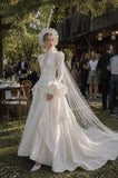 Load image into Gallery viewer, Ivory Bridal Gown with Flowing Train, Elegant Wedding Dress for Formal Ceremony