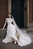 Load image into Gallery viewer, White Bridal Gown with Flowing Train, Elegant Wedding Dress for Formal Ceremony
