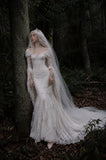Load image into Gallery viewer, White Bridal Gown with Flowing Train, Elegant Wedding Dress for Formal Ceremony