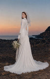 Load image into Gallery viewer, Ivory Bridal Gown with Flowing Train, Elegant Wedding Dress for Formal Ceremony