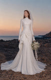 Load image into Gallery viewer, Ivory Bridal Gown with Flowing Train, Elegant Wedding Dress for Formal Ceremony