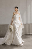 Load image into Gallery viewer, Ivory Formal Bridal Dress with Elegant Train, Romantic Wedding Gown