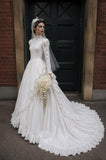 Load image into Gallery viewer, White Statement Wedding Dress with Flowing Skirt and Refined Bridal Silhouette