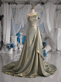 Load image into Gallery viewer, Ivory Bridal Gown with Sweetheart Neckline, Floral Waist Detail and Flowing Train