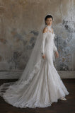Load image into Gallery viewer, White Bridal Gown with Flowing Train, Elegant Wedding Dress for Formal Ceremony