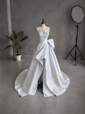 Load image into Gallery viewer, Ivory Bridal Gown Elegant Wedding Dress Romantic Formal Bridal Look