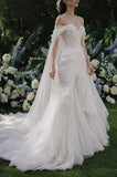 Load image into Gallery viewer, White Bridal Gown with Flowing Train, Elegant Wedding Dress for Formal Ceremony