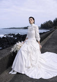 Load image into Gallery viewer, White Statement Wedding Dress with Flowing Skirt and Refined Bridal Silhouette