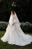 Load image into Gallery viewer, White Bridal Gown with Flowing Train, Elegant Wedding Dress for Formal Ceremony