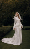 Load image into Gallery viewer, Ivory Bridal Gown with Flowing Train, Elegant Wedding Dress for Formal Ceremony