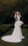 Load image into Gallery viewer, Ivory Bridal Gown with Flowing Train, Elegant Wedding Dress for Formal Ceremony