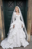 Load image into Gallery viewer, White Bridal Gown with Flowing Train, Elegant Wedding Dress for Formal Ceremony
