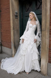Load image into Gallery viewer, White Bridal Gown with Flowing Train, Elegant Wedding Dress for Formal Ceremony