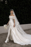 Load image into Gallery viewer, Ivory Bridal Gown with Flowing Train, Elegant Wedding Dress for Formal Ceremony