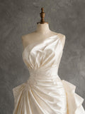 Load image into Gallery viewer, Ivory Asymmetric Wedding Gown with Sculptural Draping, One Shoulder Bridal Dress, Made to Measure