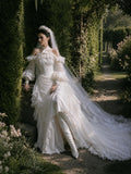 Load image into Gallery viewer, Ivory Classic Bridal Gown with Full-Length Silhouette, Wedding Dress for Bridal Portraits