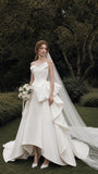 Load image into Gallery viewer, Ivory Graceful Bridal Gown with Flowing Train, Wedding Dress for Wedding Reception