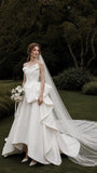 Load image into Gallery viewer, Ivory Graceful Bridal Gown with Flowing Train, Wedding Dress for Wedding Reception