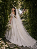 Load image into Gallery viewer, Ivory Classic Bridal Gown with Graceful Draping, Wedding Dress for Wedding Reception