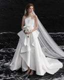 Load image into Gallery viewer, Ivory Refined Bridal Gown with Ceremony Style, Wedding Dress for Wedding Reception