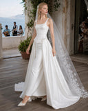 Load image into Gallery viewer, Ivory Graceful Bridal Gown with Full-Length Silhouette, Wedding Dress for Elegant Celebration
