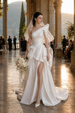 Load image into Gallery viewer, Ivory Refined Bridal Gown with Formal Bridal Look, Wedding Dress for Elegant Celebration